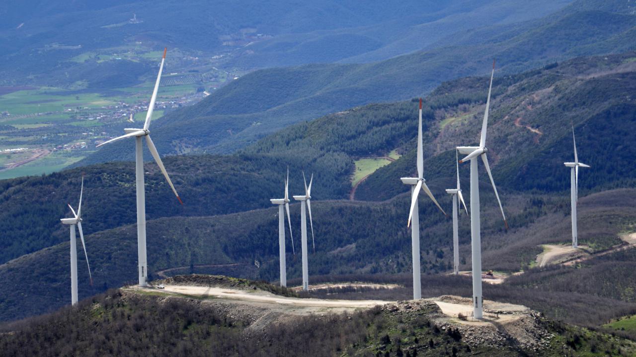Türkiye’nin Rüzgar Enerjisi Kapasitesi ‘ye Ulaştı: İlk Deniz Üstü YEKA Yarışması Yolda