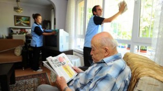 Bakıma muhtaç engelli kişiler için bakım yardımı süreci nasıl işlemektedir?