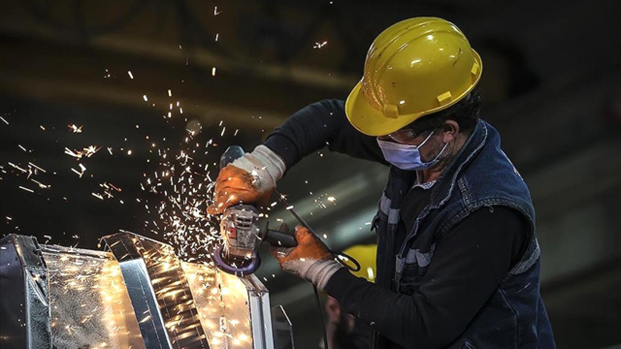 Sanayide çalışan kişi başına üretim endeksi arttı