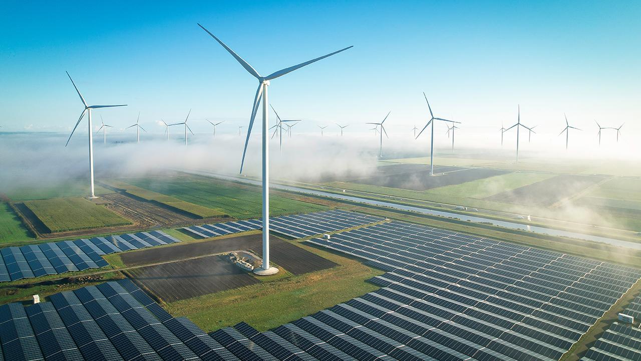 Küresel Yenilenebilir Enerjide Tarihi Rekor: 814 Gigavat Kapasite Artışı