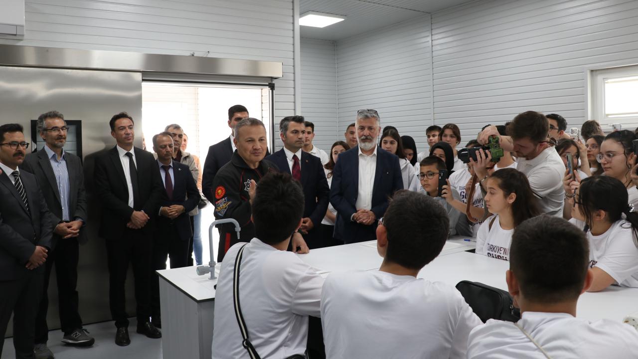 Alper Gezeravcı Burdur’da: Gençlere Uzay Misyonunu Anlattı