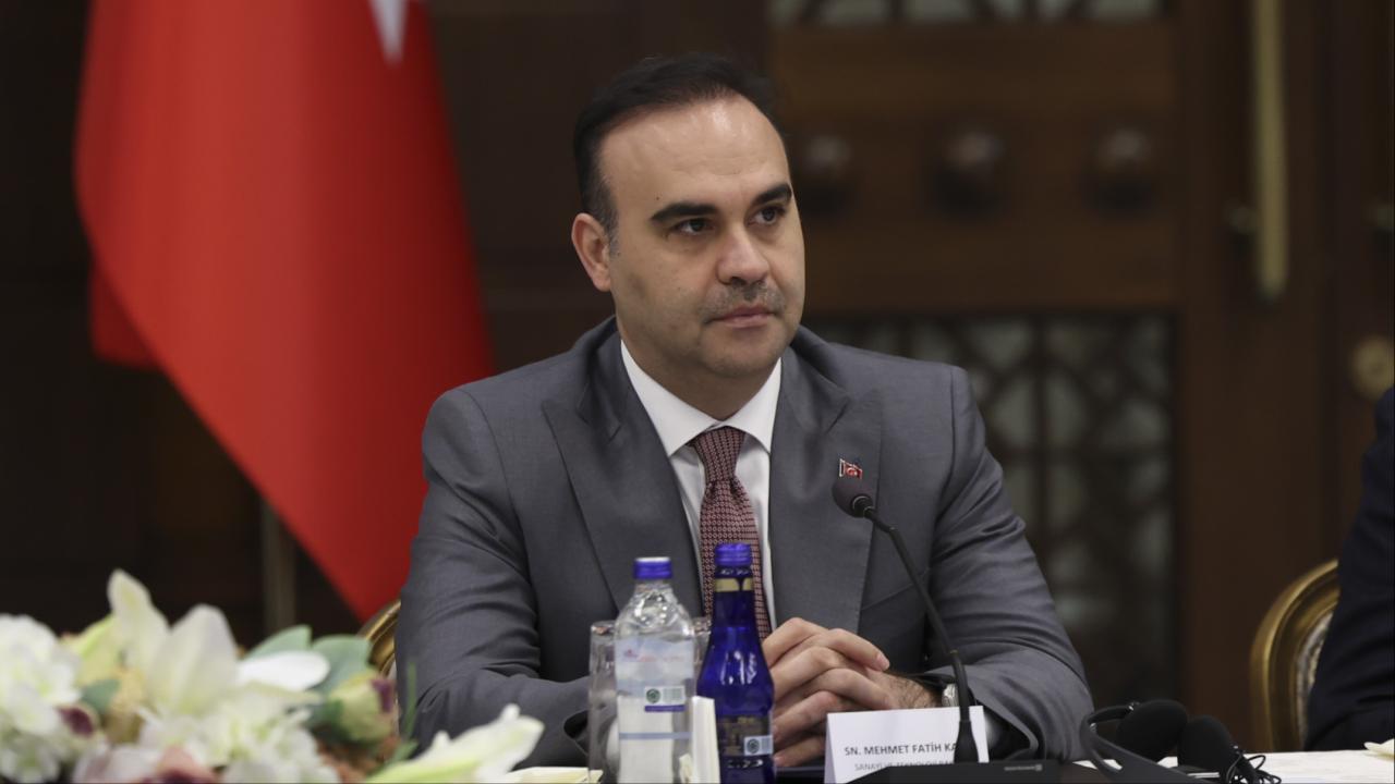 Bakan Kacır’dan Tech Visa Müjdesi: Uzaktan Şirket Kurulumu ve 2035 Enerji Hedefleri