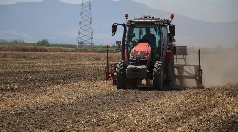 Çiftçiye Müjde: 17,2 Milyar TL’lik Destek Ödemeleri Hesaplara Yatıyor Çiftçiye Müjde: 17,2 Milyar TL’lik Destek Ödemeleri Hesaplara Yatıyor