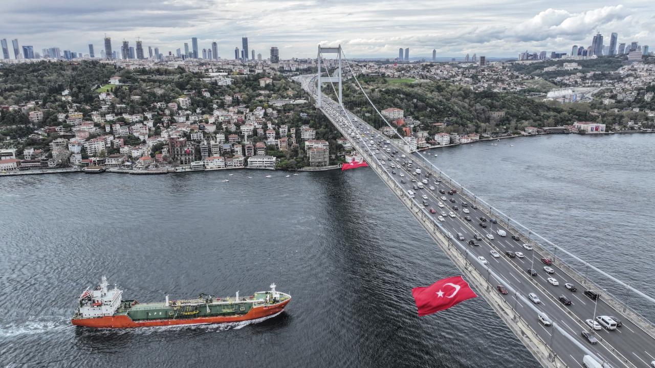 Türk Boğazları Geçiş Ücretlerine Yeni Düzenleme: Net Ton Başına 6,70 Dolar Olacak