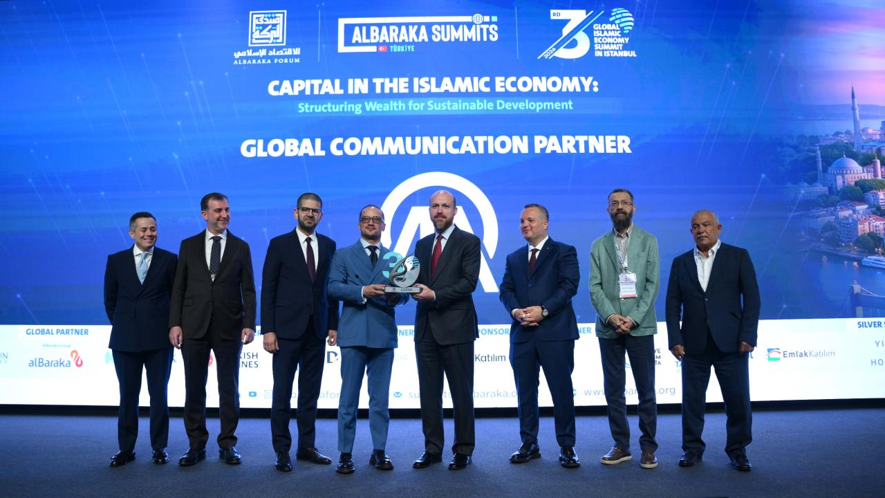 3. Küresel İslami Ekonomi Zirvesi’nde AlBaraka Stratejik Raporu Tanıtıldı